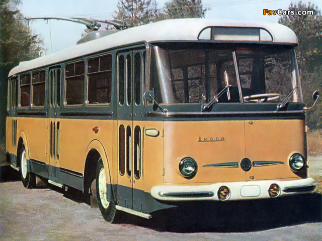 Škoda 9Tr 1961–82 pictures (640 x 480)