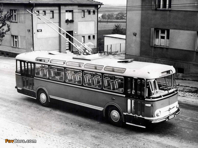 Škoda 9Tr 1961–82 wallpapers (640 x 480)
