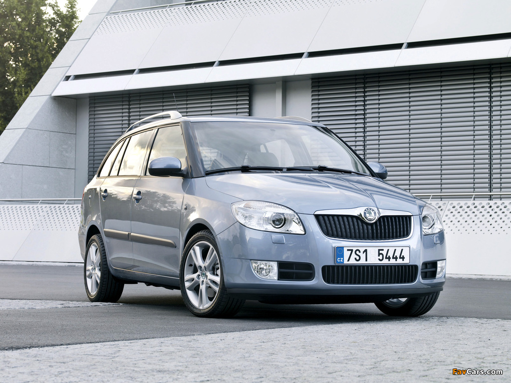 Images of Škoda Fabia Combi (5J) 2007–10 (1024 x 768)