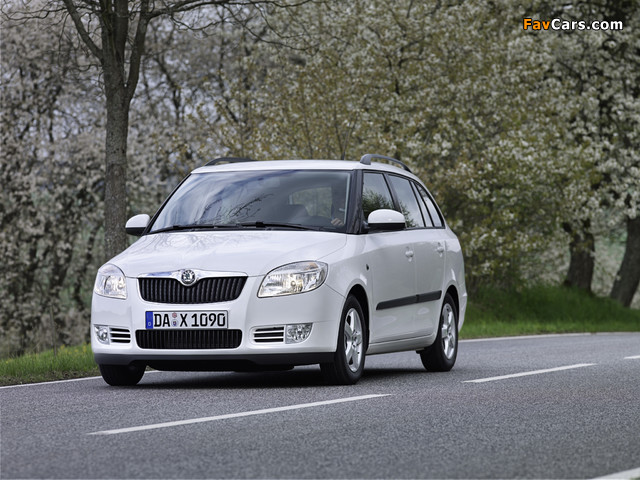 Images of Škoda Fabia GreenLine Combi (5J) 2008–10 (640 x 480)