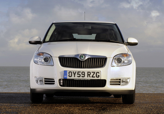 Images of Škoda Fabia GreenLine UK-spec (5J) 2009–10