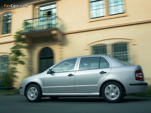 Photos of Škoda Fabia Sedan (6Y) 2001–05 (640 x 480)