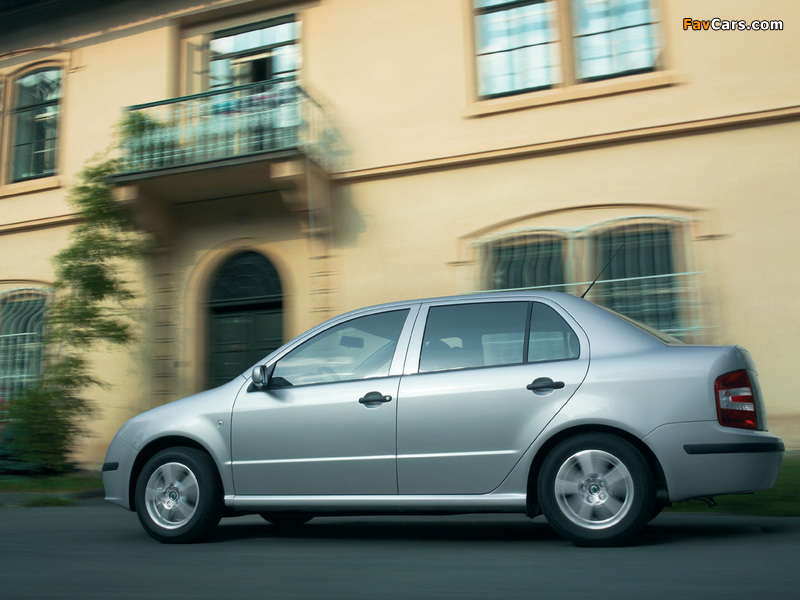 Photos of Škoda Fabia Sedan (6Y) 2001–05 (800 x 600)