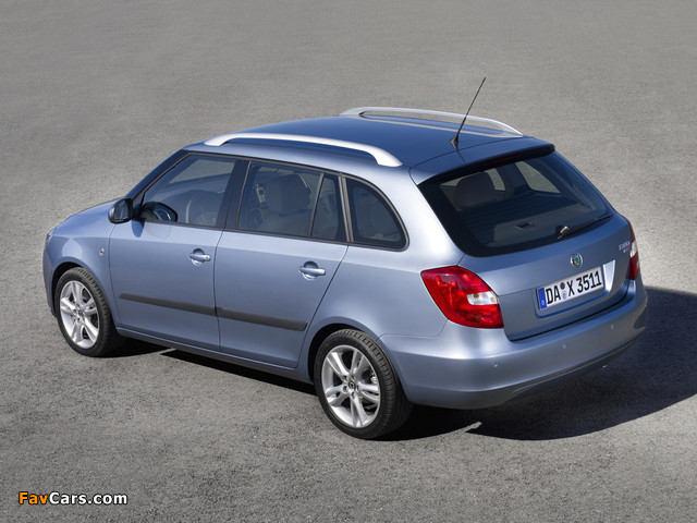 Photos of Škoda Fabia Combi (5J) 2007–10 (640 x 480)