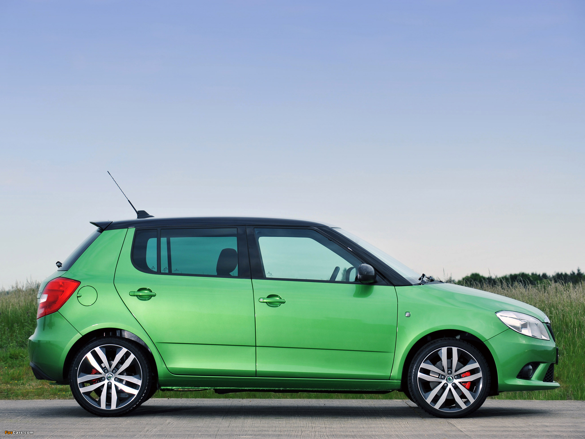 Photos of Škoda Fabia vRS 2010 (2048 x 1536)