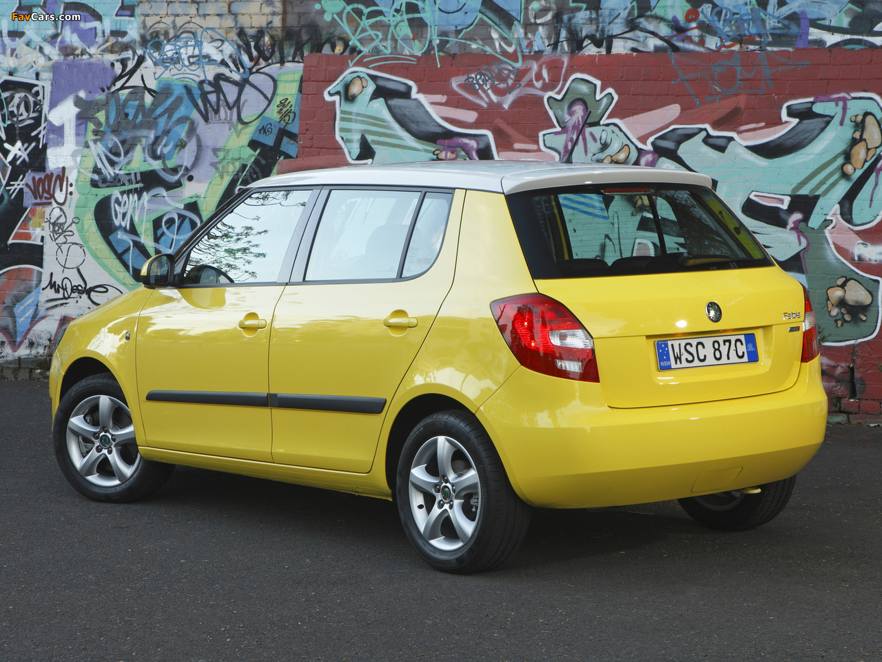 Photos of Škoda Fabia AU-spec (5J) 2010 (1280 x 960)