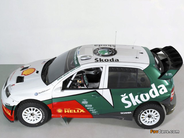 Pictures of Škoda Fabia WRC (6Y) 2003–08 (640 x 480)
