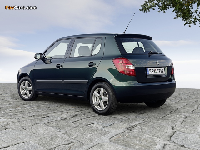 Pictures of Škoda Fabia GreenLine (5J) 2008–10 (640 x 480)