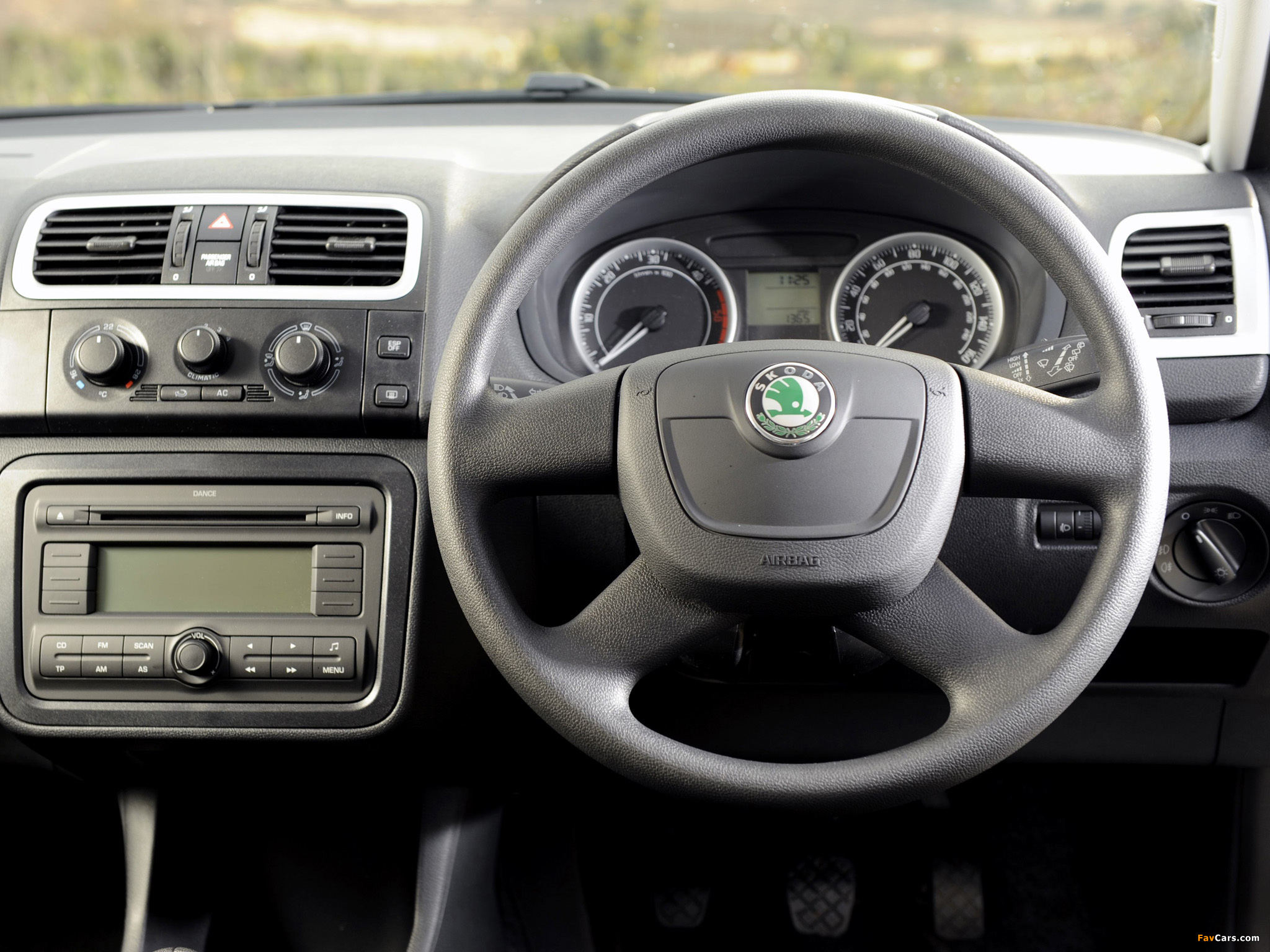 Pictures of Škoda Fabia GreenLine UK-spec (5J) 2009–10 (2048 x 1536)