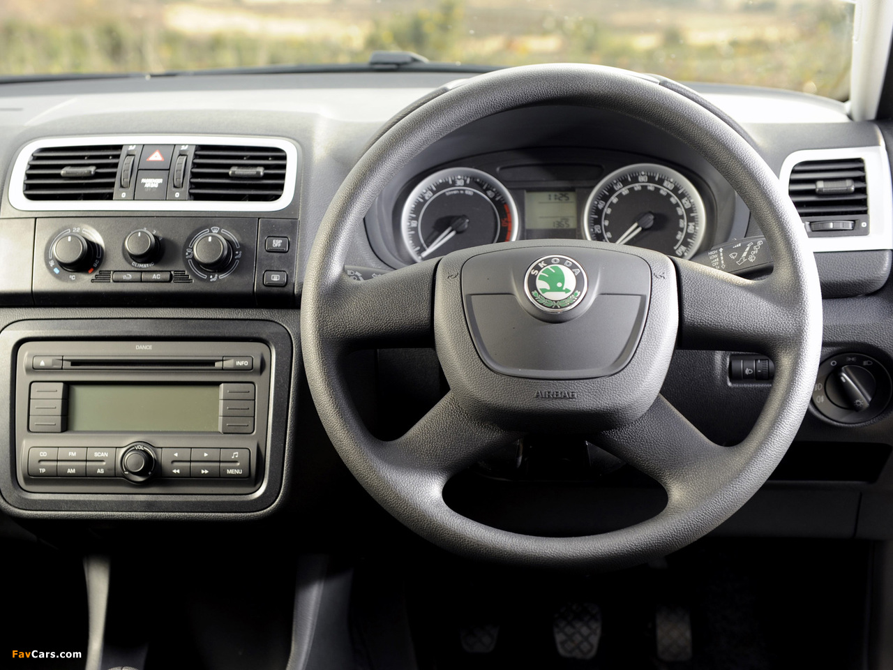 Pictures of Škoda Fabia GreenLine UK-spec (5J) 2009–10 (1280 x 960)