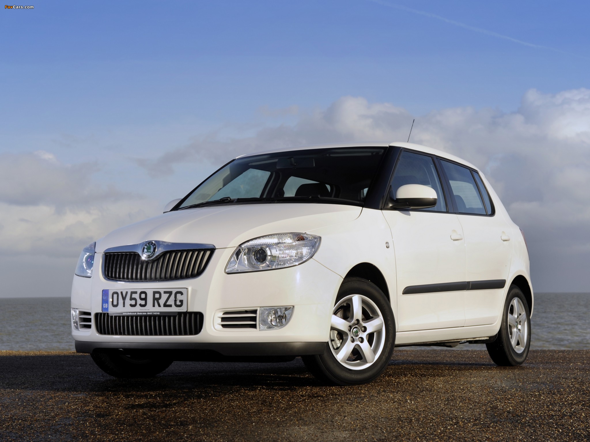 Pictures of Škoda Fabia GreenLine UK-spec (5J) 2009–10 (2048 x 1536)