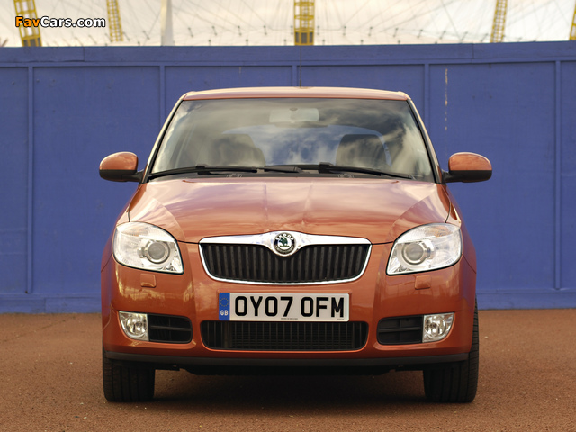 Škoda Fabia UK-spec (5J) 2007–10 images (640 x 480)
