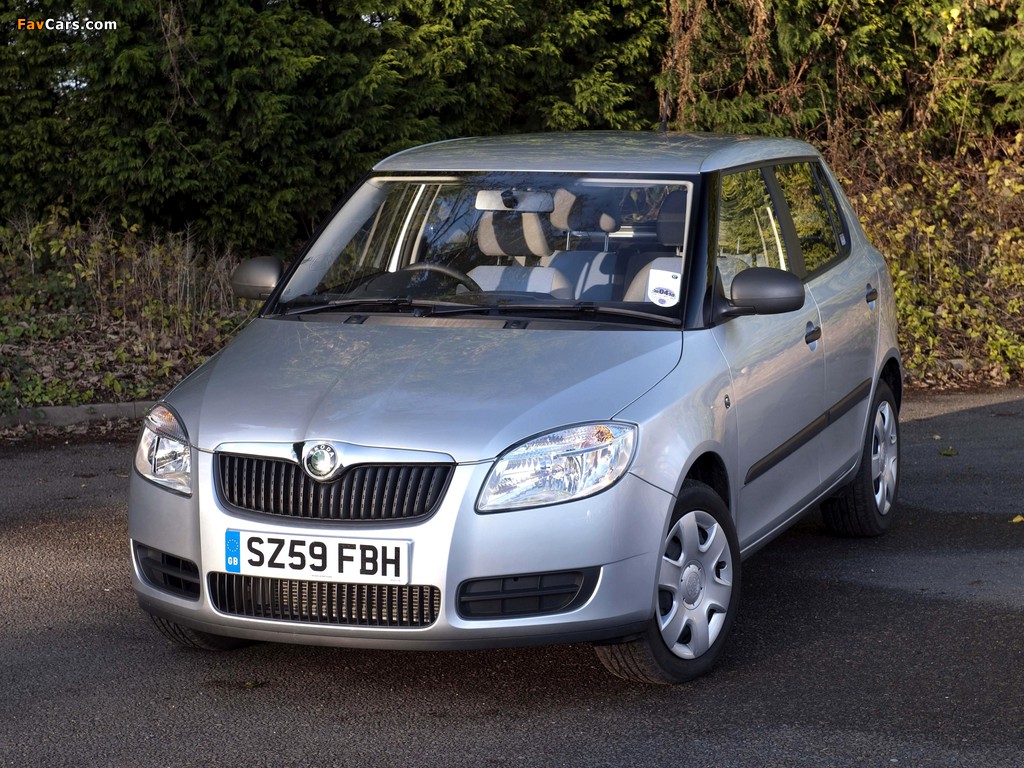 Škoda Fabia UK-spec (5J) 2007–10 pictures (1024 x 768)