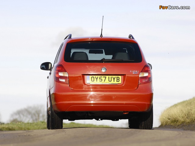 Škoda Fabia Combi UK-spec (5J) 2007–10 pictures (640 x 480)