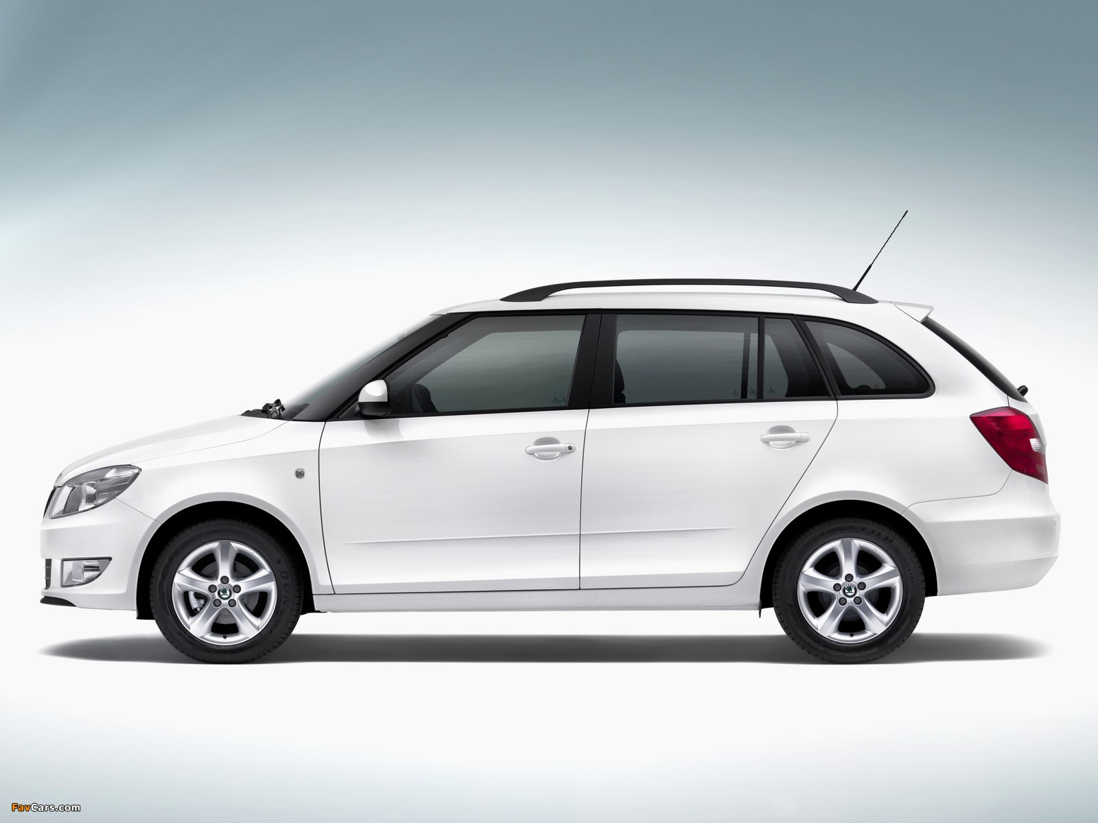 Škoda Fabia GreenLine Combi (5J) 2008–10 pictures (1600 x 1200)