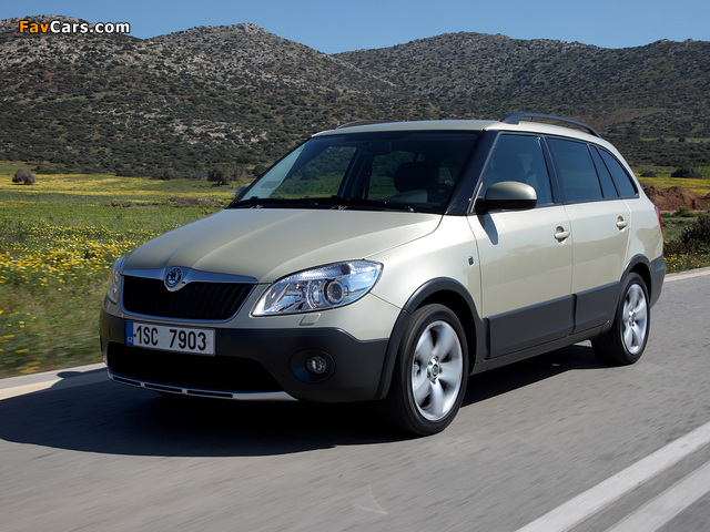 Škoda Fabia Scout Combi (5J) 2010 pictures (640 x 480)