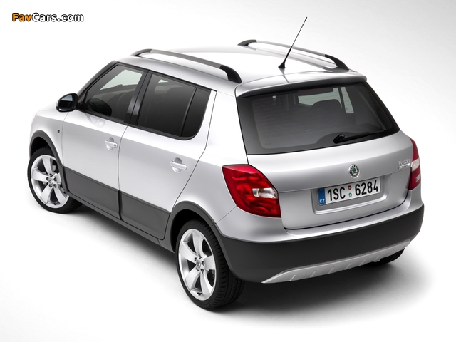 Škoda Fabia Scout (5J) 2010 wallpapers (640 x 480)