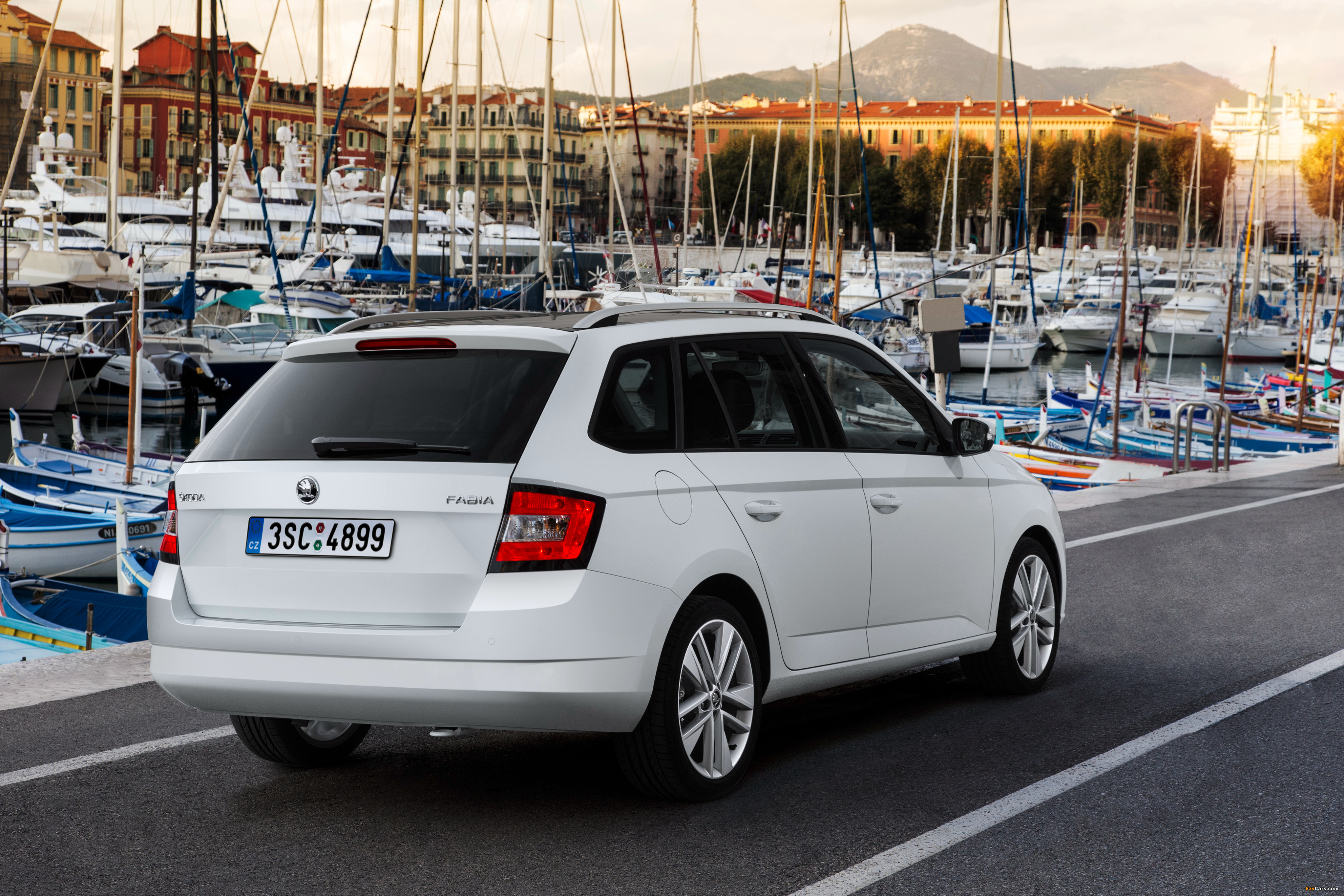 Škoda Fabia Combi (NJ) 2015 wallpapers (4096 x 2731)