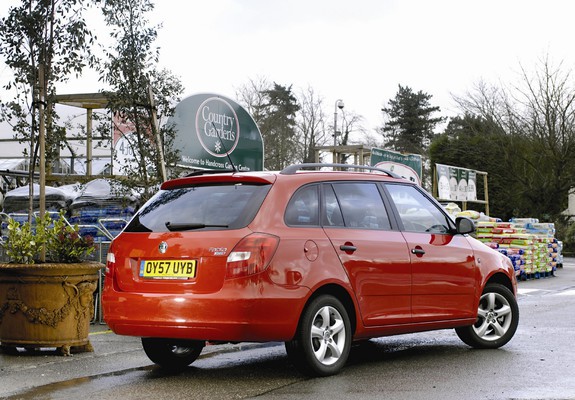 Škoda Fabia Combi UK-spec (5J) 2007–10 wallpapers