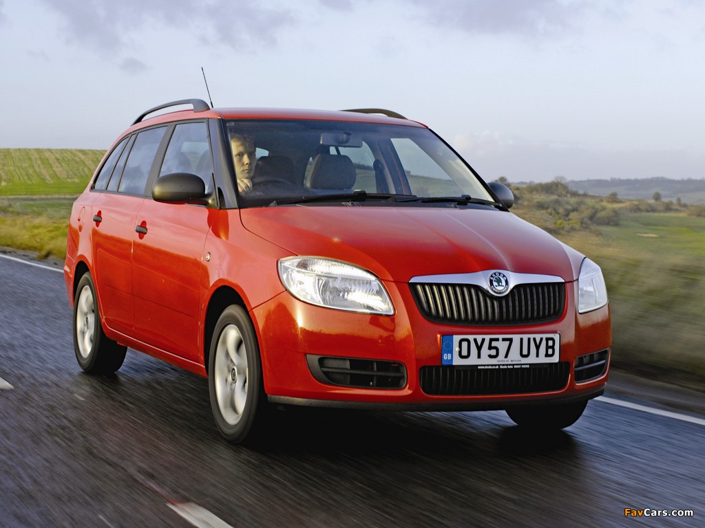 Škoda Fabia Combi UK-spec (5J) 2007–10 wallpapers (1024 x 768)