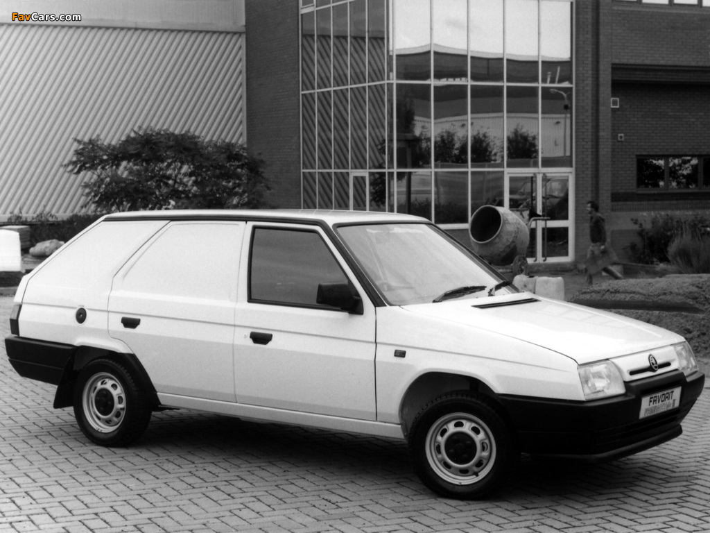Images of Škoda Favorit Freeway Plus II Van (Type 785) 1991–95 (1024 x 768)