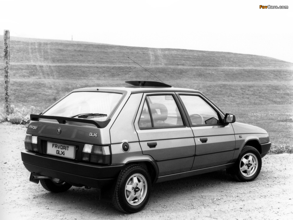 Pictures of Škoda Favorit UK-spec (Type 781) 1989–94 (1024 x 768)