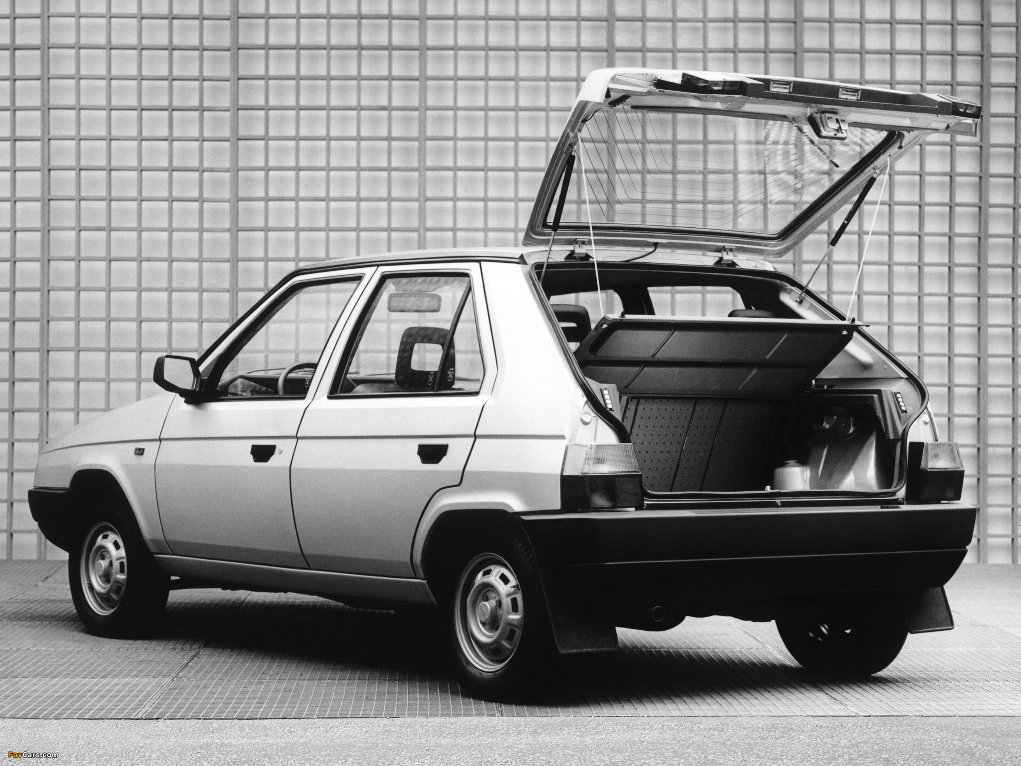 Škoda Favorit (Type 781) 1987–94 photos (2048 x 1536)