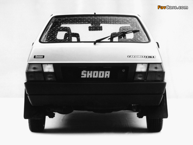 Škoda Favorit (Type 781) 1987–94 pictures (640 x 480)