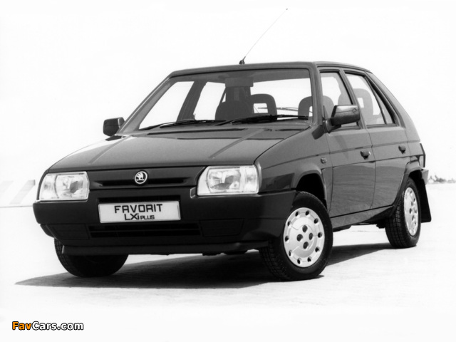 Škoda Favorit UK-spec (Type 781) 1989–94 photos (640 x 480)