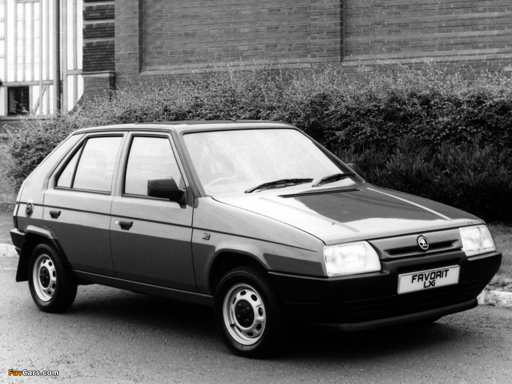 Škoda Favorit UK-spec (Type 781) 1989–94 pictures (1024 x 768)