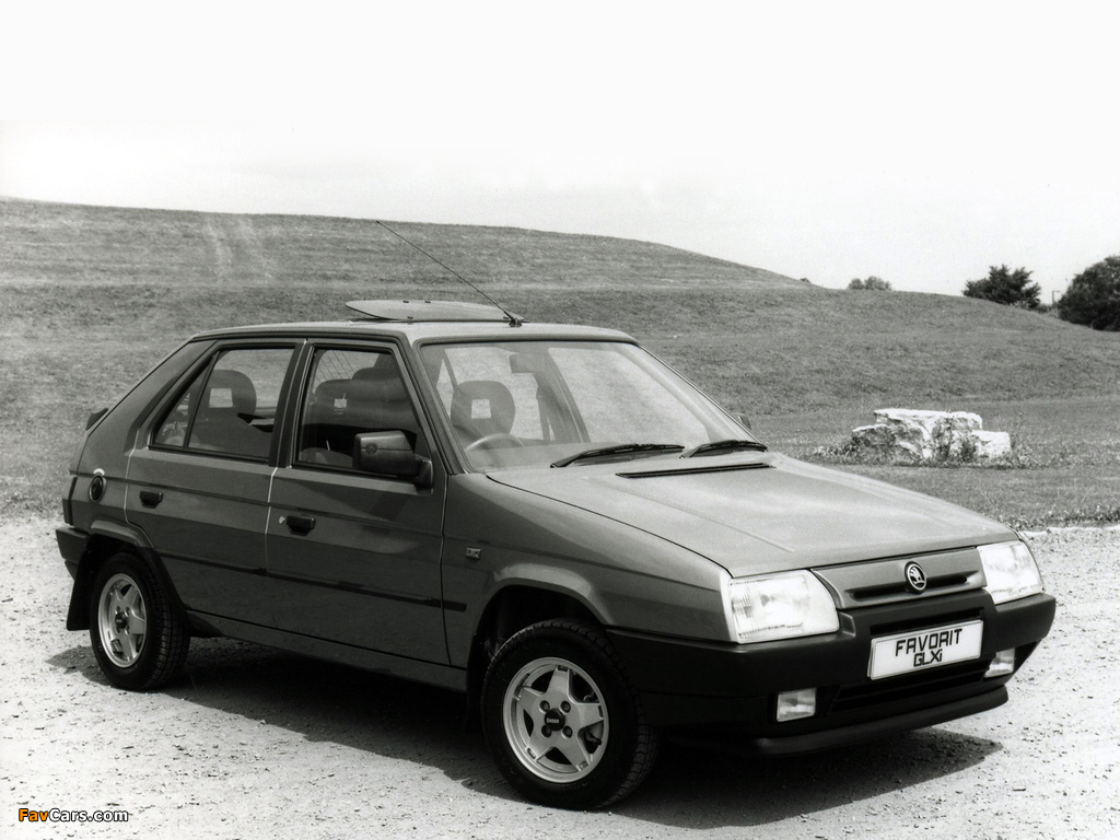 Škoda Favorit UK-spec (Type 781) 1989–94 wallpapers (1024 x 768)
