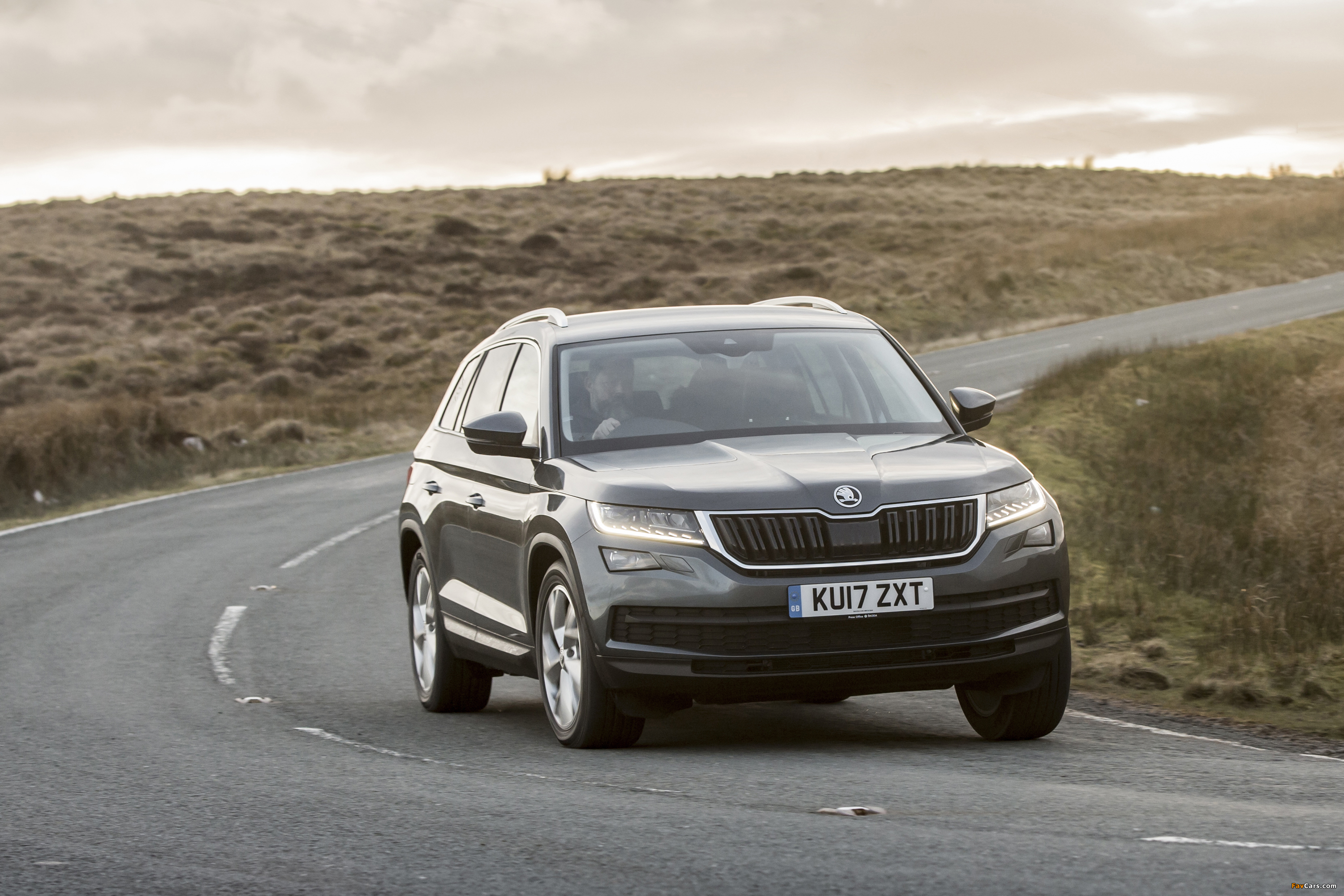 Images of Škoda Kodiaq UK-spec 2016 (3000 x 2000)