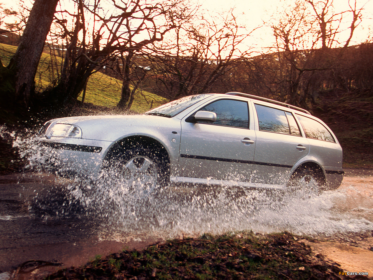 Images of Škoda Octavia Combi 4x4 UK-spec (1U) 2000–04 (1280 x 960)