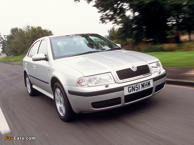 Images of Škoda Octavia 4x4 UK-spec (1U) 2001–04 (640 x 480)