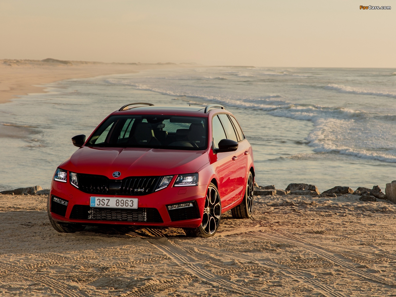 Images of Škoda Octavia RS 245 Combi (5E) 2017 (1280 x 960)