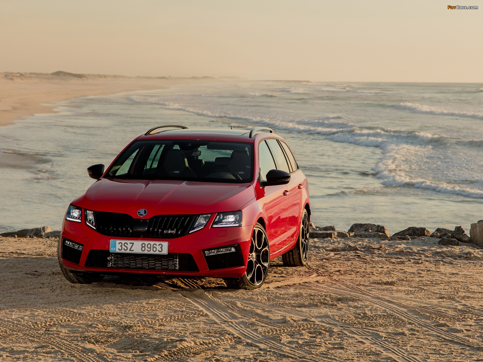 Images of Škoda Octavia RS 245 Combi (5E) 2017 (1600 x 1200)