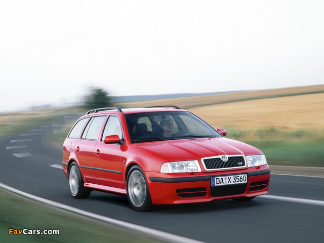 Photos of Škoda Octavia Combi RS (1U) 2003–04 (640 x 480)