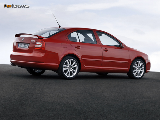 Photos of Škoda Octavia RS (1Z) 2004–08 (640 x 480)