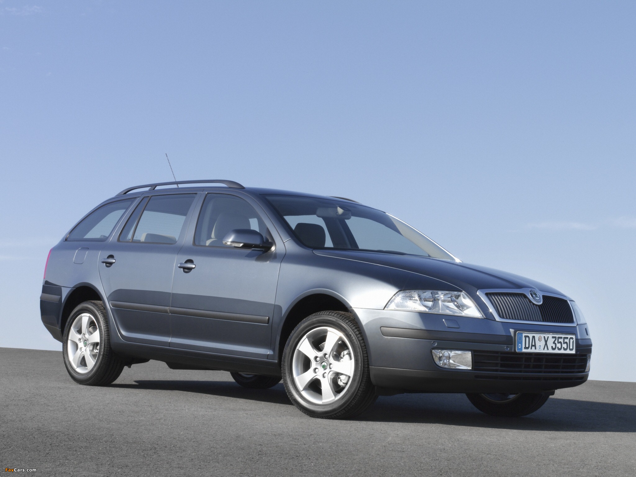 Photos of Škoda Octavia Combi (1Z) 2004–08 (2048 x 1536)