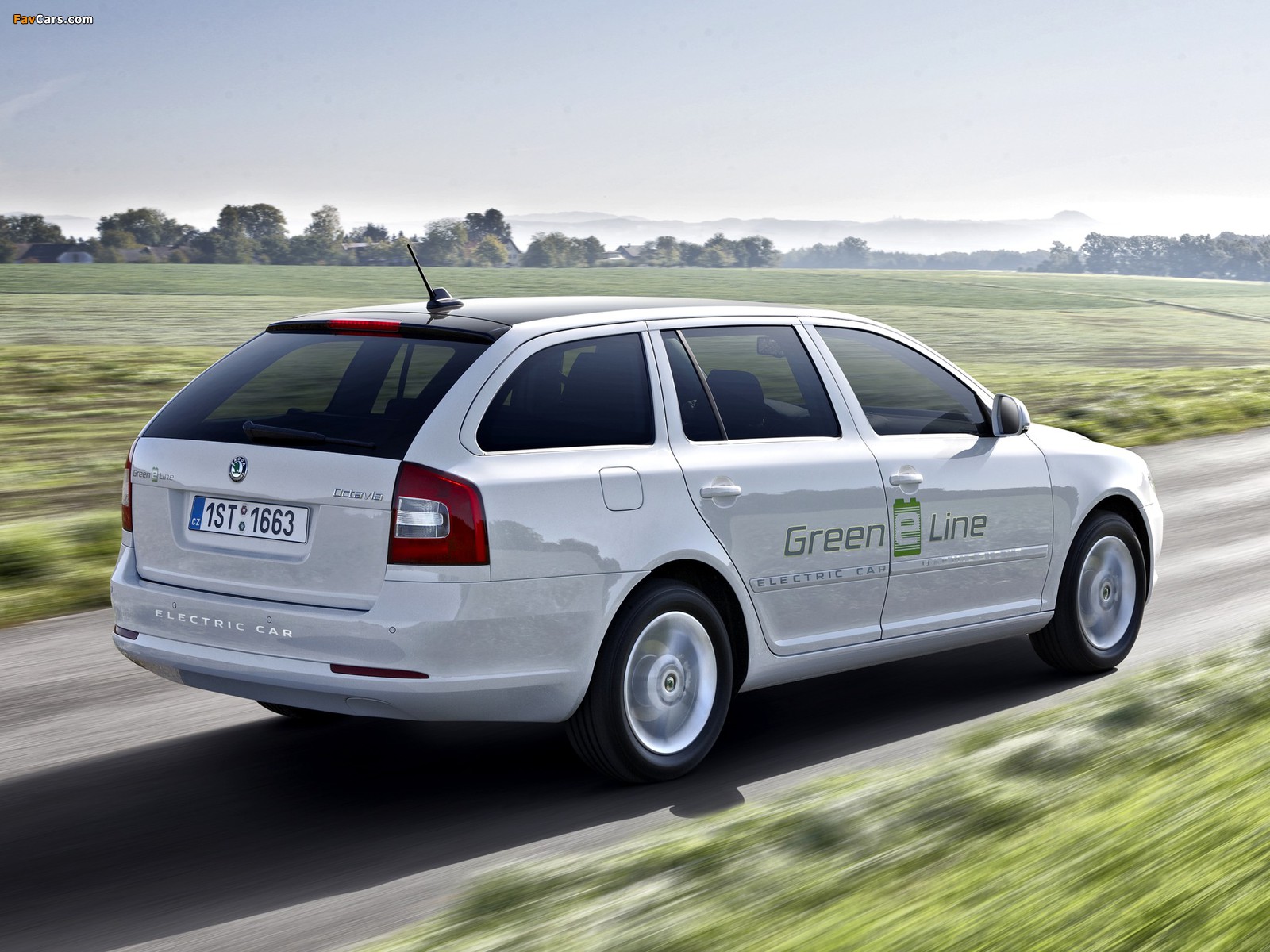 Photos of Škoda Octavia Green E Line Pre-production Test Car (1Z) 2012 (1600 x 1200)