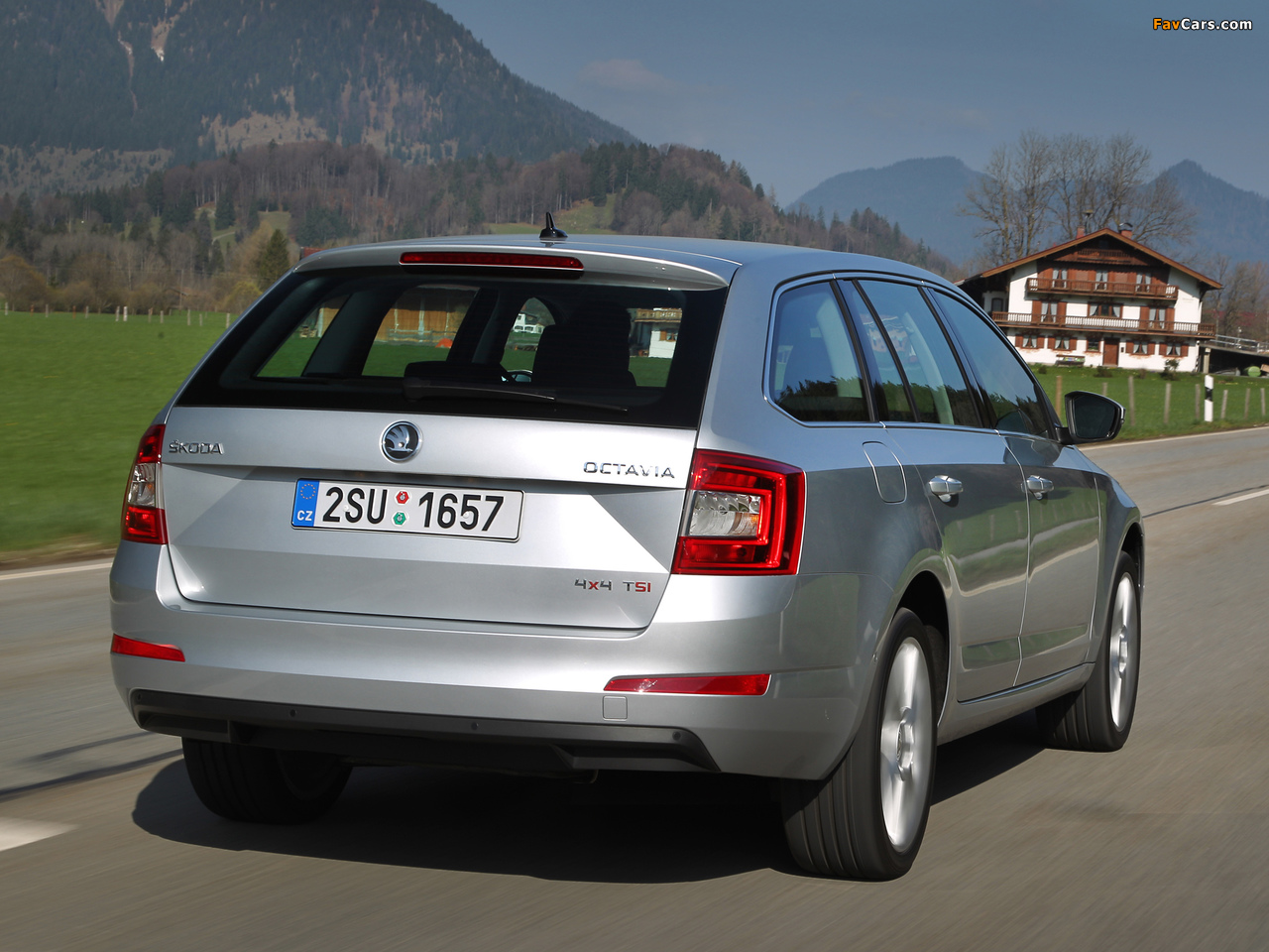 Photos of Škoda Octavia Combi 4x4 (5E) 2013 (1280 x 960)