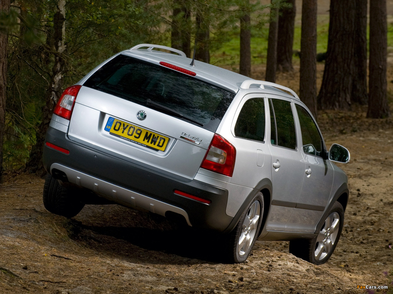 Pictures of Škoda Octavia Scout UK-spec (1Z) 2009 (1280 x 960)