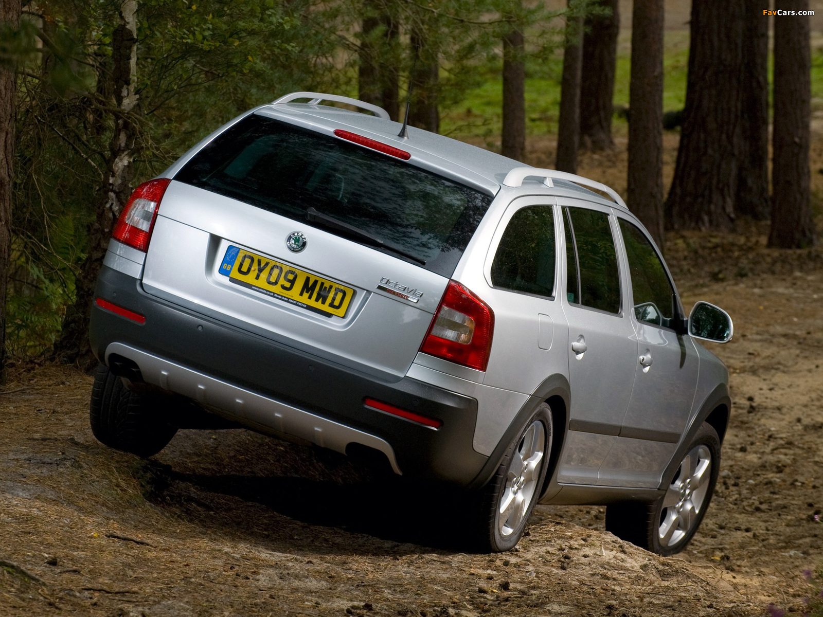 Pictures of Škoda Octavia Scout UK-spec (1Z) 2009 (1600 x 1200)