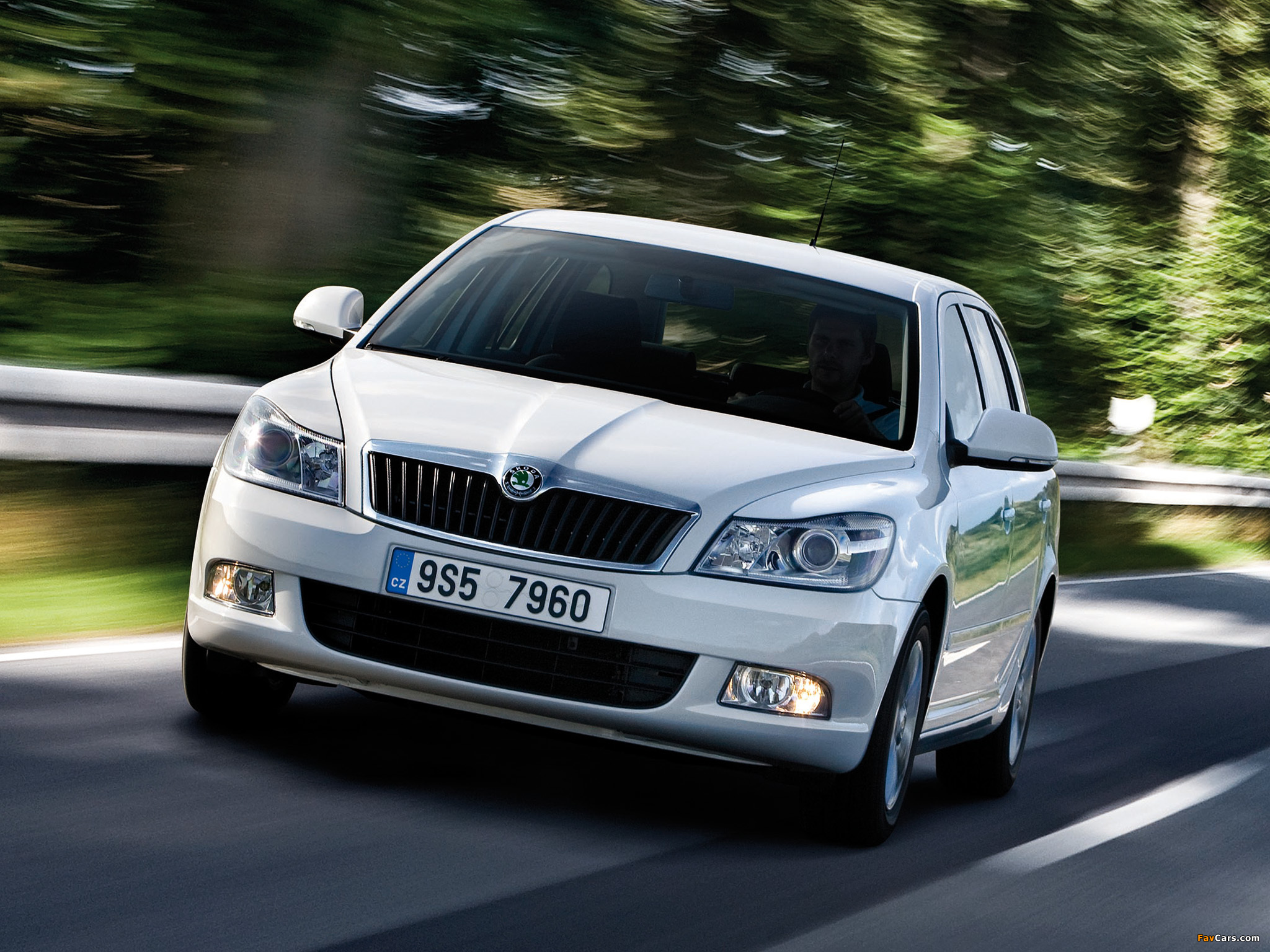 Pictures of Škoda Octavia GreenLine (1Z) 2009–13 (2048 x 1536)