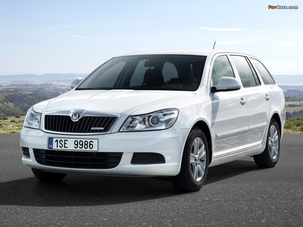 Pictures of Škoda Octavia GreenLine Combi (1Z) 2009–13 (1024 x 768)