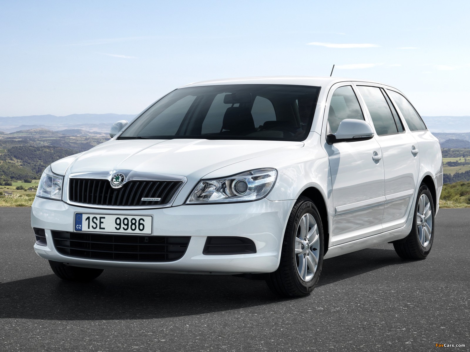 Pictures of Škoda Octavia GreenLine Combi (1Z) 2009–13 (1600 x 1200)