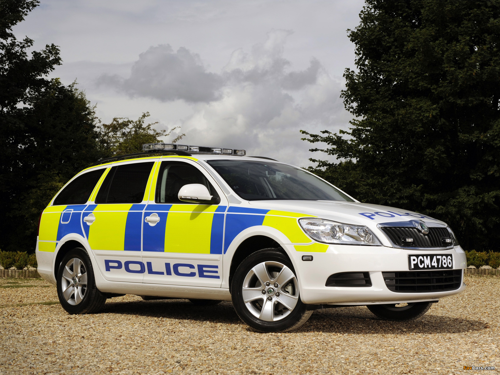 Pictures of Škoda Octavia Combi Police (1Z) 2009–13 (1600 x 1200)