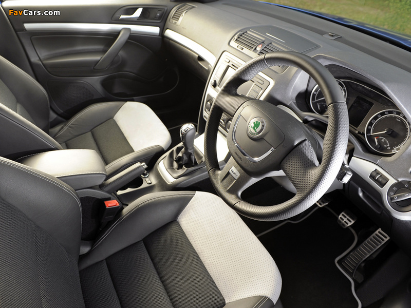 Škoda Octavia vRS (1Z) 2009–13 images (800 x 600)