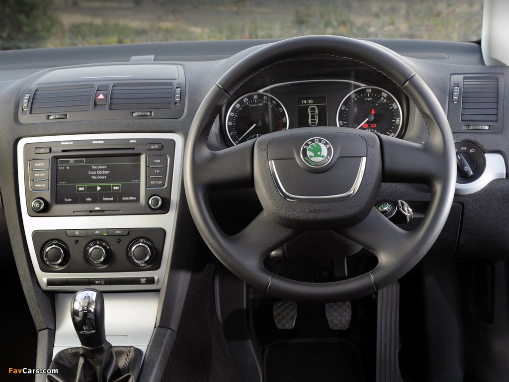 Škoda Octavia GreenLine Combi UK-spec (1Z) 2009–13 images (1024 x 768)