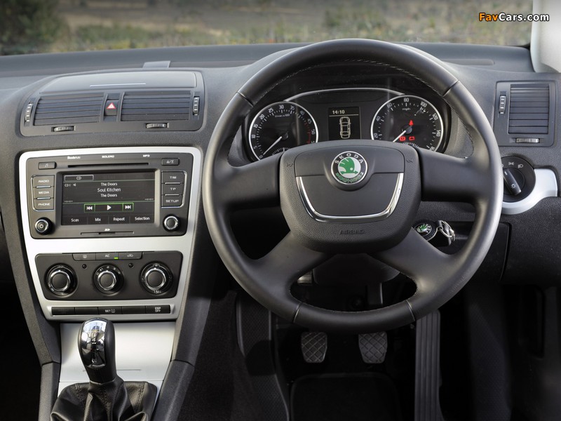Škoda Octavia GreenLine Combi UK-spec (1Z) 2009–13 images (800 x 600)